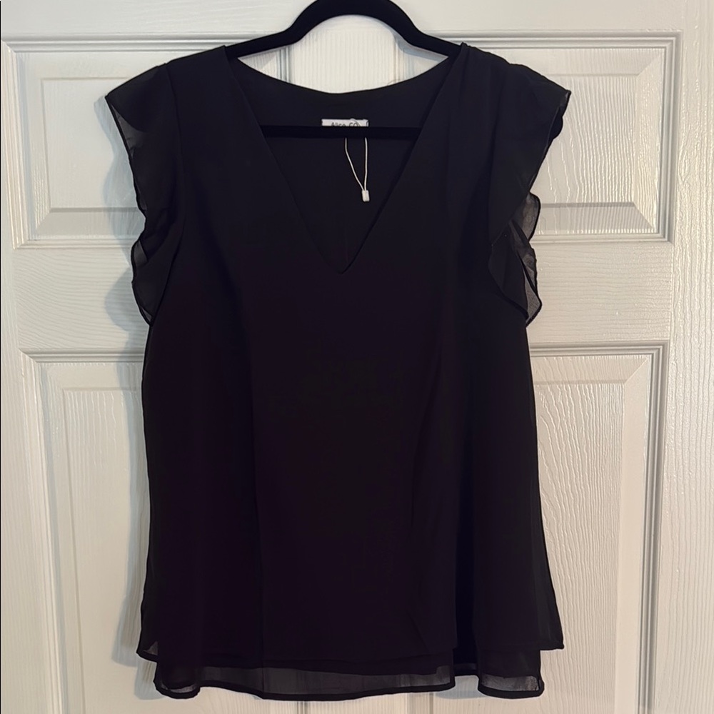 Black Sleeveless Top large